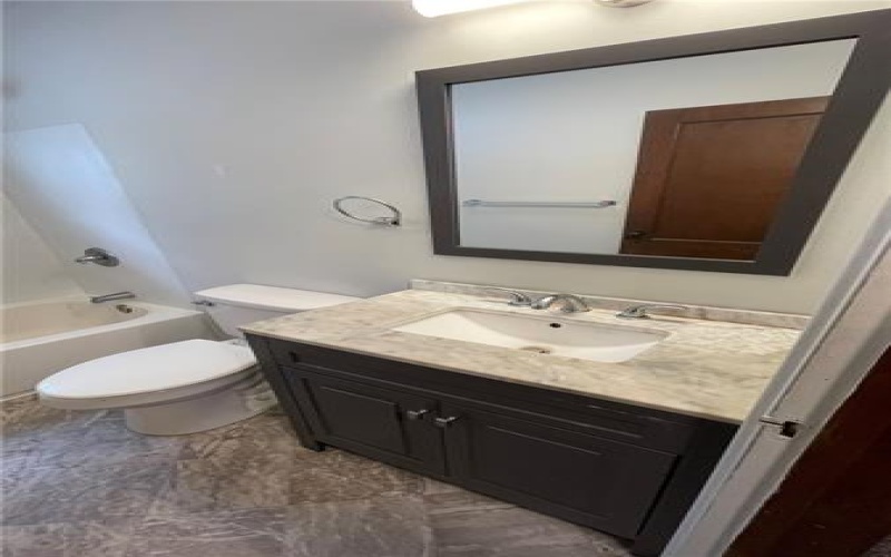 814 Green St, Greensburg, 15601, 2 Bedrooms Bedrooms, ,1 BathroomBathrooms,Lease,For Rent,Green St,1743072