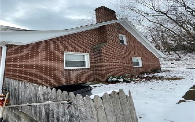 814 Green St, Greensburg, 15601, 2 Bedrooms Bedrooms, ,1 BathroomBathrooms,Lease,For Rent,Green St,1743072