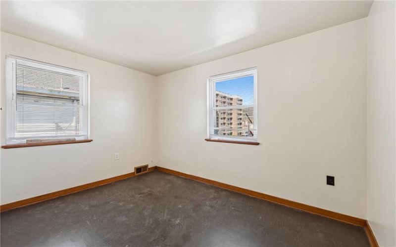 823 FALLOWFIELD AVE, CHARLEROI, 15022, 4 Bedrooms Bedrooms, 7 Rooms Rooms,1 BathroomBathrooms,Residential,For Sale,FALLOWFIELD AVE,1747660