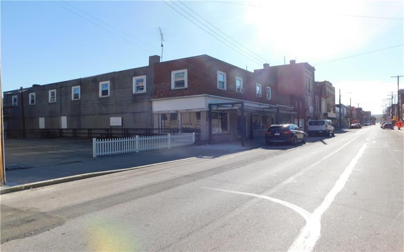 628 Fallowfield Avenue, Charleroi, 15022, ,Multi-unit,For Sale,Fallowfield Avenue,1727084