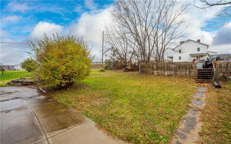 11 Madison Street, Cokeburg, 15324, 5 Bedrooms Bedrooms, 11 Rooms Rooms,1.1 BathroomsBathrooms,Residential,For Sale,Madison Street,1732852