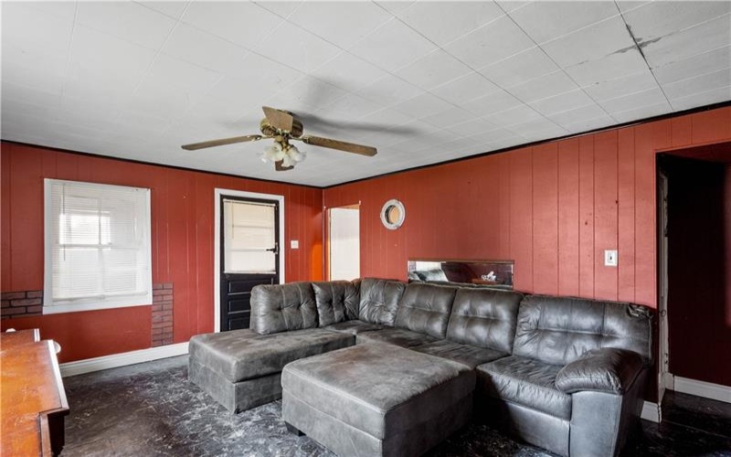 11 Madison Street, Cokeburg, 15324, 5 Bedrooms Bedrooms, 11 Rooms Rooms,1.1 BathroomsBathrooms,Residential,For Sale,Madison Street,1732852