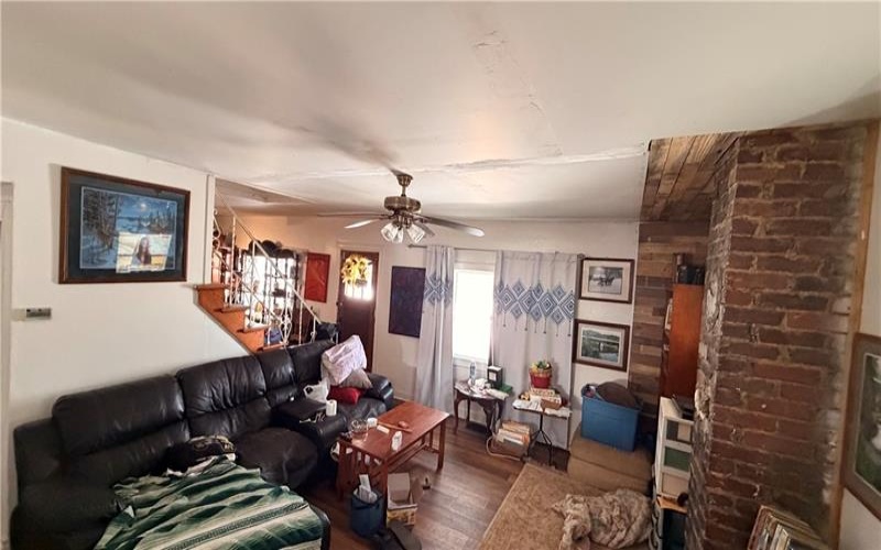 327 Lowell St, Vandergrift, 15690, 2 Bedrooms Bedrooms, ,1 BathroomBathrooms,Residential,For Sale,Lowell St,1740284