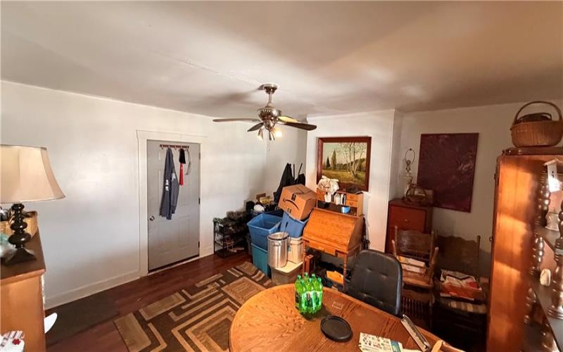 327 Lowell St, Vandergrift, 15690, 2 Bedrooms Bedrooms, ,1 BathroomBathrooms,Residential,For Sale,Lowell St,1740284