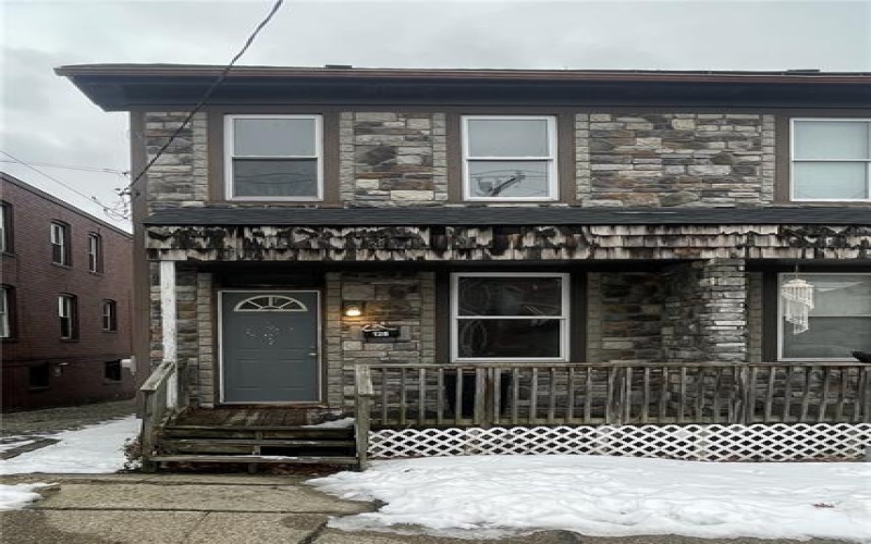 128 Spring Ave, Greensburg, 15601, 2 Bedrooms Bedrooms, ,1 BathroomBathrooms,Lease,For Rent,Spring Ave,1743094
