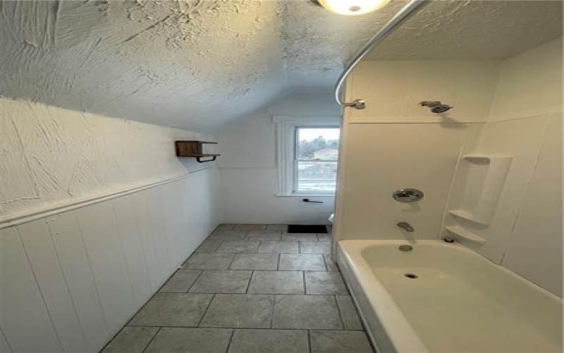 128 Spring Ave, Greensburg, 15601, 2 Bedrooms Bedrooms, ,1 BathroomBathrooms,Lease,For Rent,Spring Ave,1743094