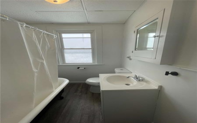 136 S Spring, Greensburg, 15601, 3 Bedrooms Bedrooms, ,1 BathroomBathrooms,Lease,For Rent,S Spring,1743096