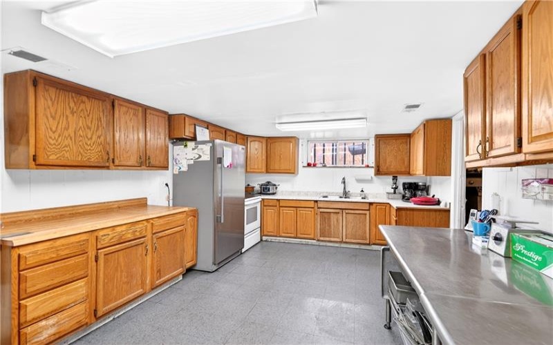 1344 Georges Fairchance Rd, Smithfield, 15478, ,Commercial-industrial-business,For Sale,Georges Fairchance Rd,1745654