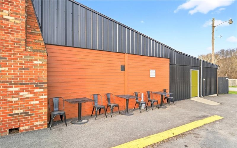 1344 Georges Fairchance Rd, Smithfield, 15478, ,Commercial-industrial-business,For Sale,Georges Fairchance Rd,1745654
