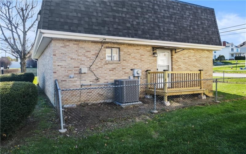 116 4th St, Mc Donald, 15057, 2 Bedrooms Bedrooms, ,2 BathroomsBathrooms,Residential,For Sale,4th St,1747701