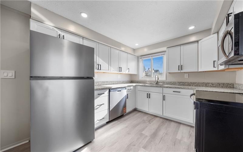 116 4th St, Mc Donald, 15057, 2 Bedrooms Bedrooms, ,2 BathroomsBathrooms,Residential,For Sale,4th St,1747701
