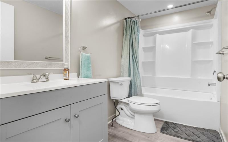 116 4th St, Mc Donald, 15057, 2 Bedrooms Bedrooms, ,2 BathroomsBathrooms,Residential,For Sale,4th St,1747701