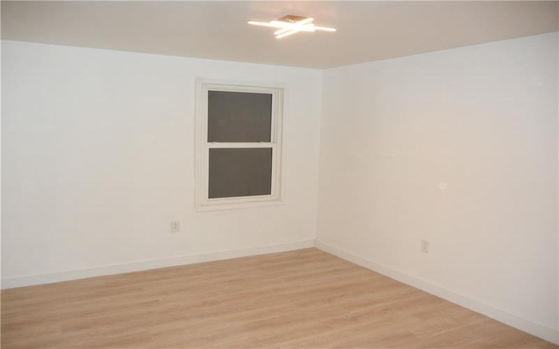 158 Moffat Ave., Washington, 15301, 3 Bedrooms Bedrooms, 6 Rooms Rooms,1 BathroomBathrooms,Residential,For Sale,Moffat Ave.,1732872