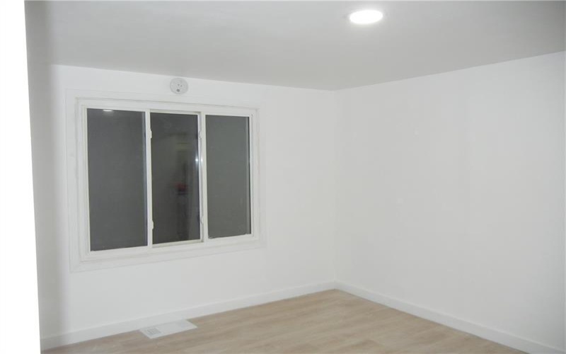 158 Moffat Ave., Washington, 15301, 3 Bedrooms Bedrooms, 6 Rooms Rooms,1 BathroomBathrooms,Residential,For Sale,Moffat Ave.,1732872