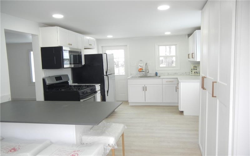 158 Moffat Ave., Washington, 15301, 3 Bedrooms Bedrooms, 6 Rooms Rooms,1 BathroomBathrooms,Residential,For Sale,Moffat Ave.,1732872