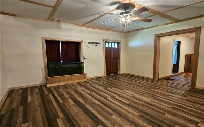 3 Lincoln Row, Connellsville, 15425, 2 Bedrooms Bedrooms, 7 Rooms Rooms,1 BathroomBathrooms,Residential,For Sale,Lincoln Row,1747703