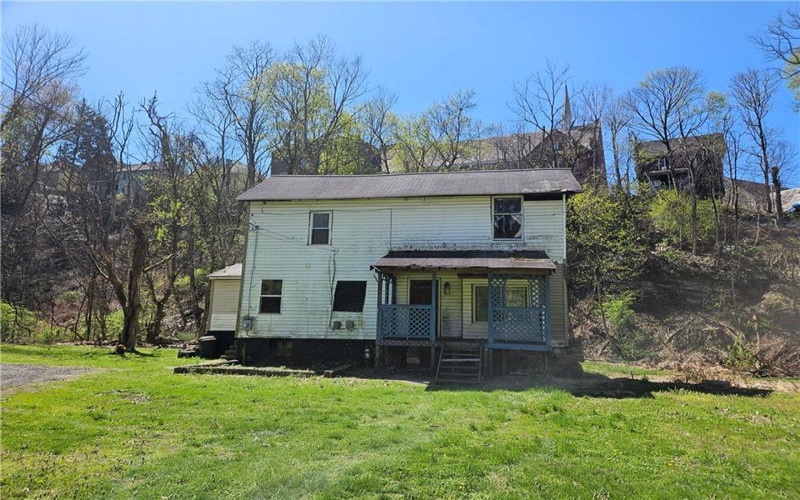 3 Lincoln Row, Connellsville, 15425, 2 Bedrooms Bedrooms, 7 Rooms Rooms,1 BathroomBathrooms,Residential,For Sale,Lincoln Row,1747703