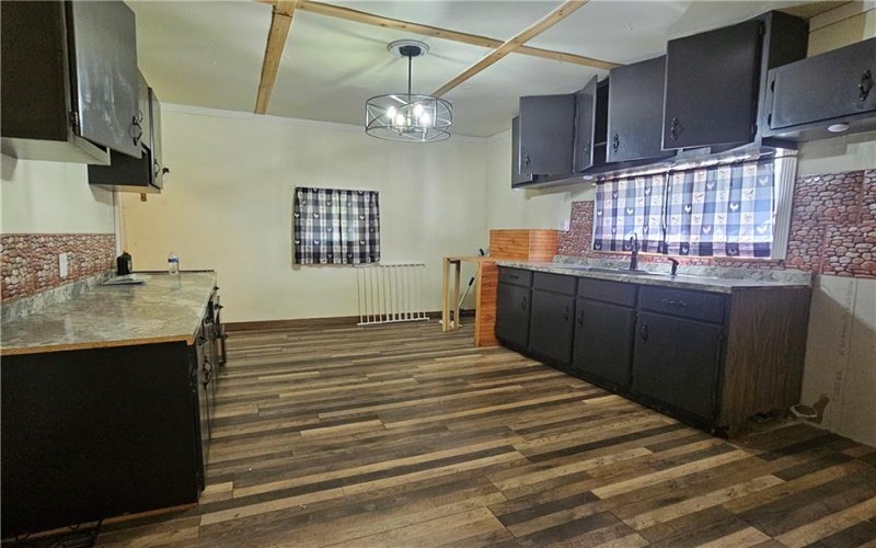 3 Lincoln Row, Connellsville, 15425, 2 Bedrooms Bedrooms, 7 Rooms Rooms,1 BathroomBathrooms,Residential,For Sale,Lincoln Row,1747703