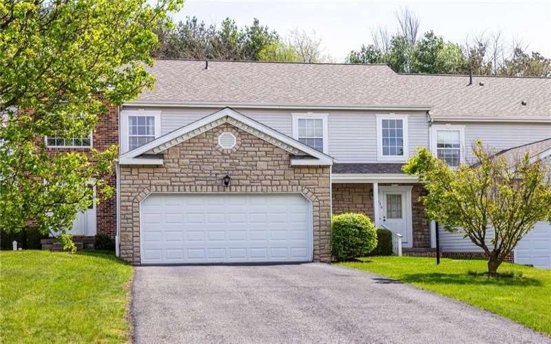 156 Sandy Brae Dr, Canonsburg, 15317, 4 Bedrooms Bedrooms, 8 Rooms Rooms,3.1 BathroomsBathrooms,Residential,For Sale,Sandy Brae Dr,1749535