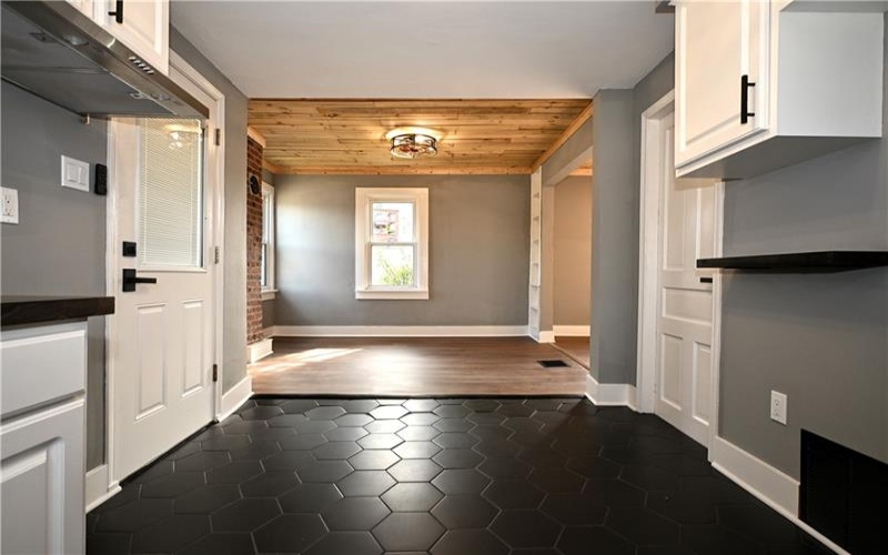 485 Wendel Rd, Irwin, 15642, 3 Bedrooms Bedrooms, 7 Rooms Rooms,1 BathroomBathrooms,Residential,For Sale,Wendel Rd,1749542
