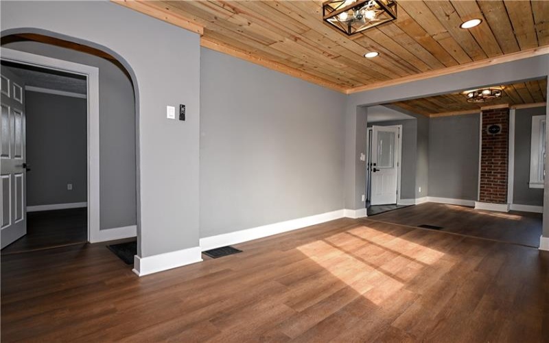 485 Wendel Rd, Irwin, 15642, 3 Bedrooms Bedrooms, 7 Rooms Rooms,1 BathroomBathrooms,Residential,For Sale,Wendel Rd,1749542