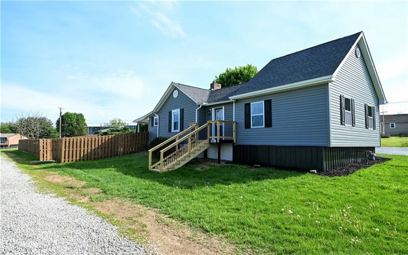 485 Wendel Rd, Irwin, 15642, 3 Bedrooms Bedrooms, 7 Rooms Rooms,1 BathroomBathrooms,Residential,For Sale,Wendel Rd,1749542