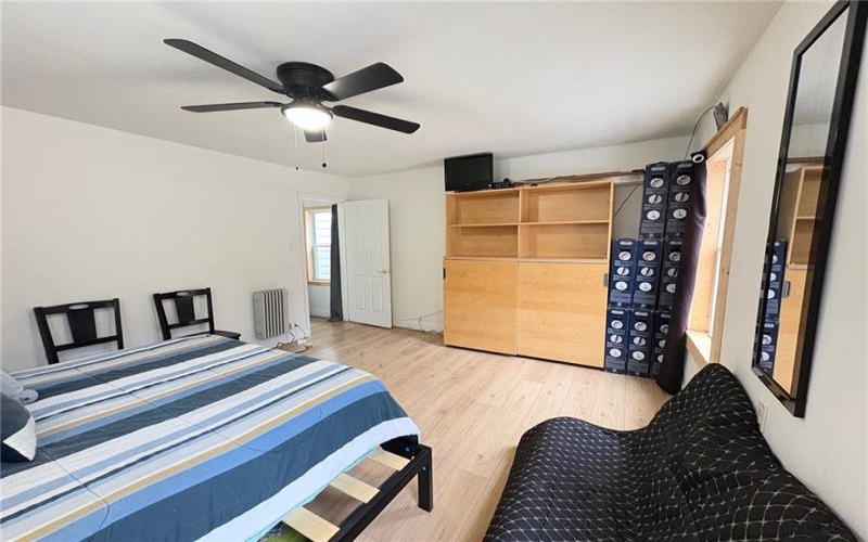 210 4th St, Jeannette, 15644, 3 Bedrooms Bedrooms, ,1 BathroomBathrooms,Residential,For Sale,4th St,1749543