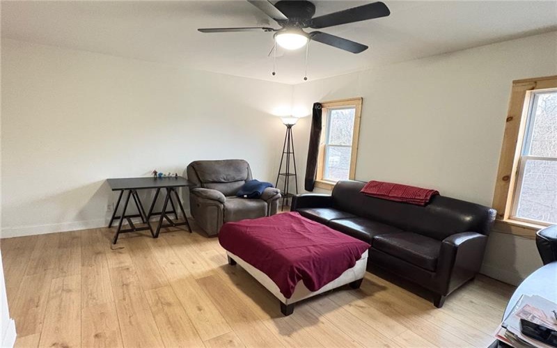 210 4th St, Jeannette, 15644, 3 Bedrooms Bedrooms, ,1 BathroomBathrooms,Residential,For Sale,4th St,1749543