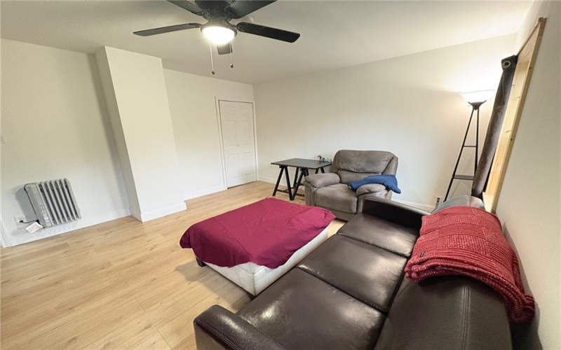 210 4th St, Jeannette, 15644, 3 Bedrooms Bedrooms, ,1 BathroomBathrooms,Residential,For Sale,4th St,1749543
