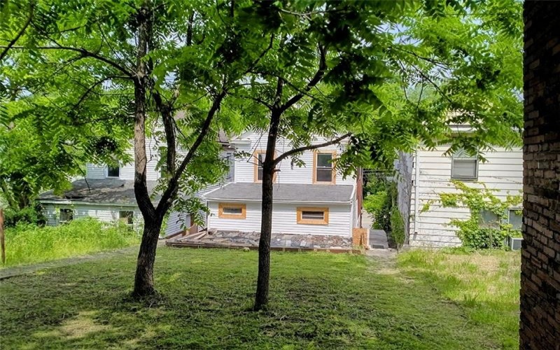 210 4th St, Jeannette, 15644, 3 Bedrooms Bedrooms, ,1 BathroomBathrooms,Residential,For Sale,4th St,1749543