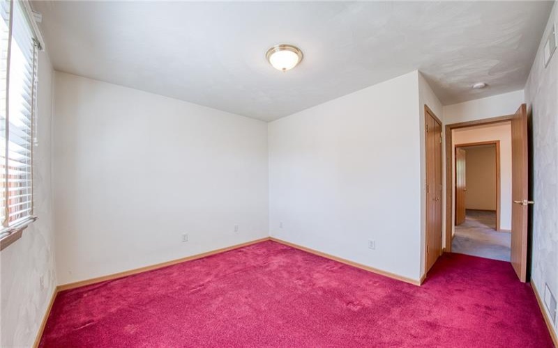209 Falcon Ridge DRIVE, New Kensington, 15068, 3 Bedrooms Bedrooms, 9 Rooms Rooms,3 BathroomsBathrooms,Residential,For Sale,Falcon Ridge,1749550