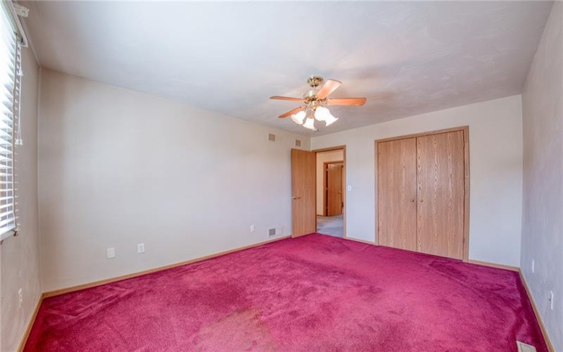 209 Falcon Ridge DRIVE, New Kensington, 15068, 3 Bedrooms Bedrooms, 9 Rooms Rooms,3 BathroomsBathrooms,Residential,For Sale,Falcon Ridge,1749550