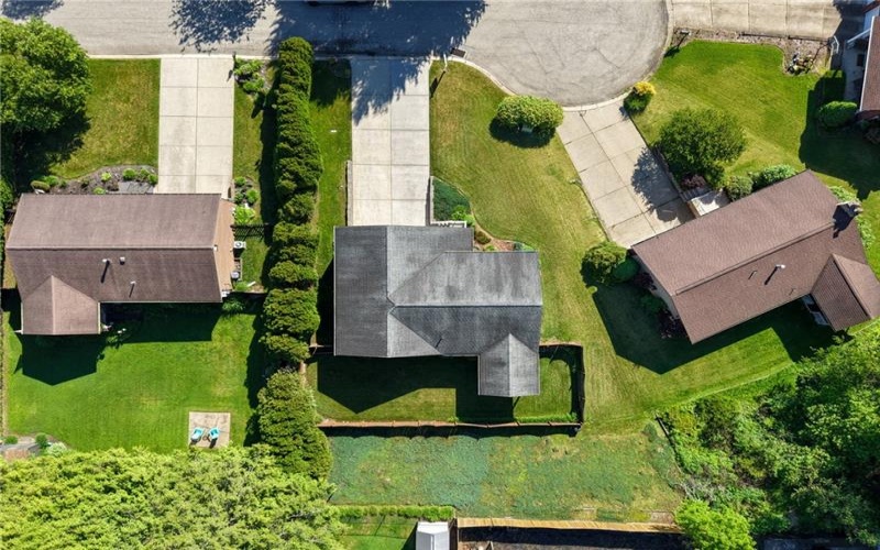 209 Falcon Ridge DRIVE, New Kensington, 15068, 3 Bedrooms Bedrooms, 9 Rooms Rooms,3 BathroomsBathrooms,Residential,For Sale,Falcon Ridge,1749550