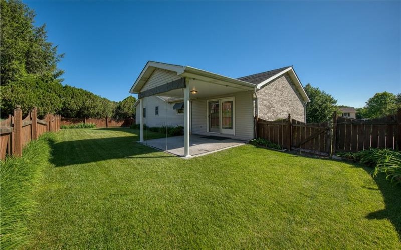 209 Falcon Ridge DRIVE, New Kensington, 15068, 3 Bedrooms Bedrooms, 9 Rooms Rooms,3 BathroomsBathrooms,Residential,For Sale,Falcon Ridge,1749550