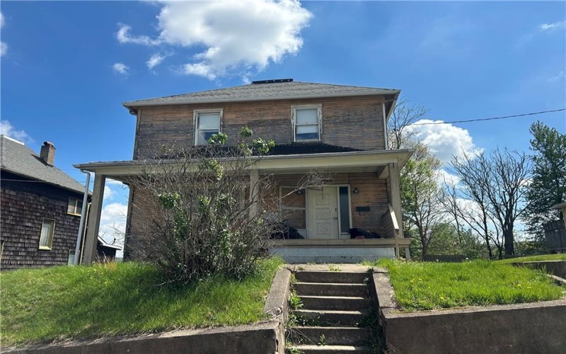 306 4th St, Monessen, 15062, 2 Bedrooms Bedrooms, ,1 BathroomBathrooms,Residential,For Sale,4th St,1749552