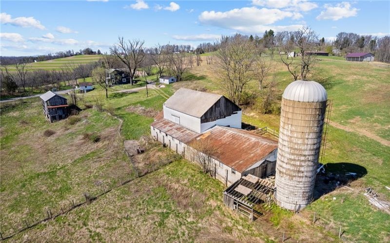 580 Green Valley, Eighty Four, 15330, 4 Bedrooms Bedrooms, 10 Rooms Rooms,2 BathroomsBathrooms,Residential,For Sale,Green Valley,1747771
