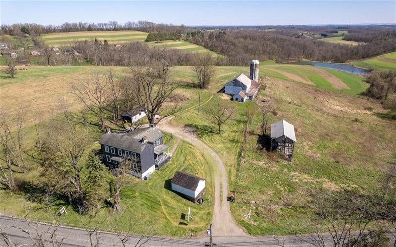 580 Green Valley, Eighty Four, 15330, 4 Bedrooms Bedrooms, 10 Rooms Rooms,2 BathroomsBathrooms,Residential,For Sale,Green Valley,1747771