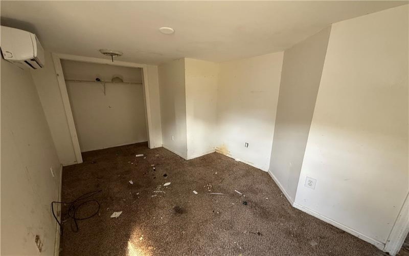 629 1/2 Broad Street, Washington, 15301, 2 Bedrooms Bedrooms, ,1 BathroomBathrooms,Residential,For Sale,Broad Street,1749580