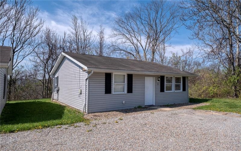 249 Washington Rd., Waynesburg, 15370, 2 Bedrooms Bedrooms, ,1 BathroomBathrooms,Residential,For Sale,Washington Rd.,1747810