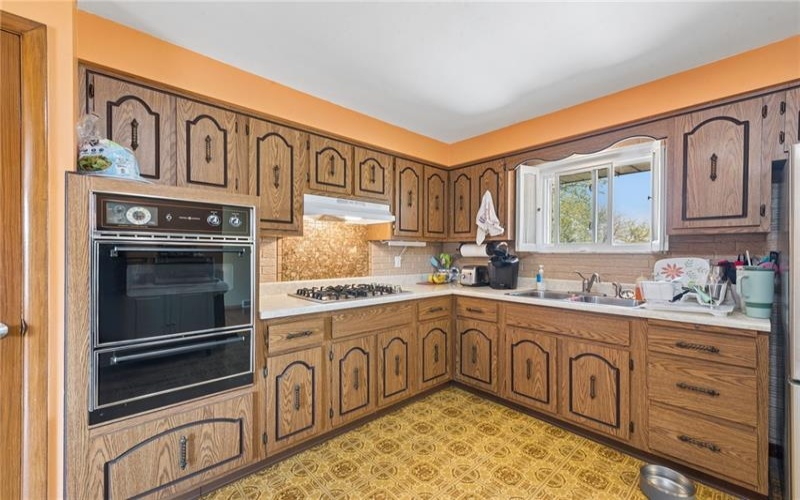 154 Manchester Drive, Irwin, 15642, 3 Bedrooms Bedrooms, 9 Rooms Rooms,2 BathroomsBathrooms,Residential,For Sale,Manchester Drive,1749584