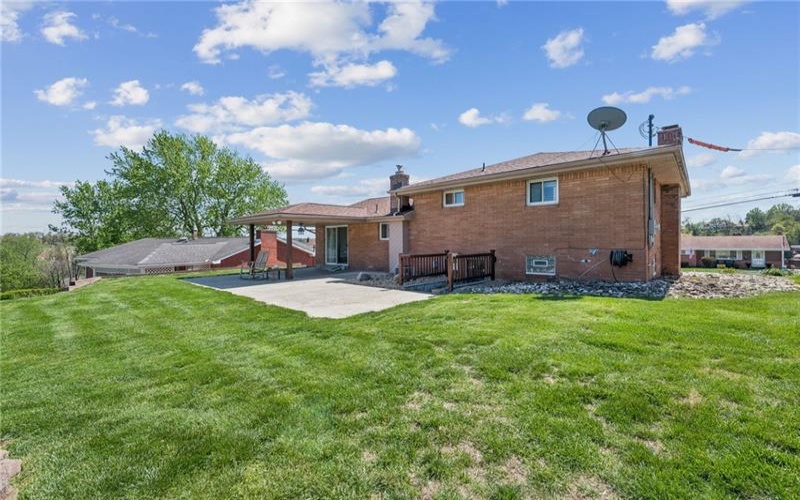 154 Manchester Drive, Irwin, 15642, 3 Bedrooms Bedrooms, 9 Rooms Rooms,2 BathroomsBathrooms,Residential,For Sale,Manchester Drive,1749584