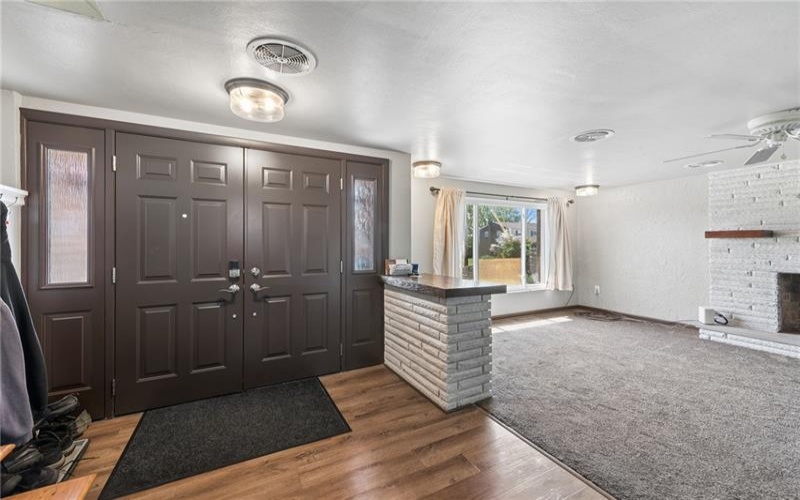154 Manchester Drive, Irwin, 15642, 3 Bedrooms Bedrooms, 9 Rooms Rooms,2 BathroomsBathrooms,Residential,For Sale,Manchester Drive,1749584