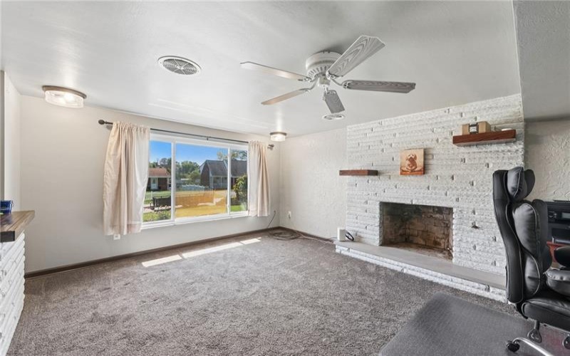 154 Manchester Drive, Irwin, 15642, 3 Bedrooms Bedrooms, 9 Rooms Rooms,2 BathroomsBathrooms,Residential,For Sale,Manchester Drive,1749584