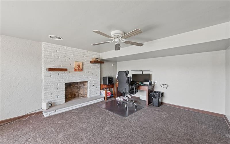 154 Manchester Drive, Irwin, 15642, 3 Bedrooms Bedrooms, 9 Rooms Rooms,2 BathroomsBathrooms,Residential,For Sale,Manchester Drive,1749584