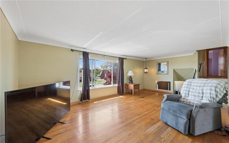 154 Manchester Drive, Irwin, 15642, 3 Bedrooms Bedrooms, 9 Rooms Rooms,2 BathroomsBathrooms,Residential,For Sale,Manchester Drive,1749584