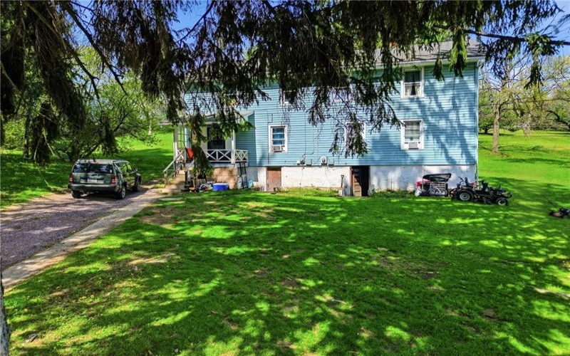 132 Waterloo Street, Friedens, 15541, ,Multi-unit,For Sale,Waterloo Street,1749587