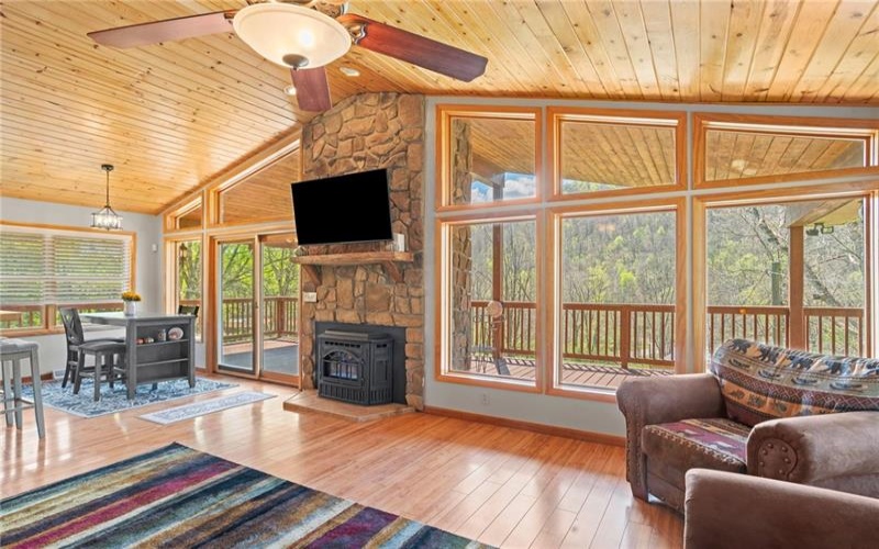 100 First Street, Confluence, 15424, 3 Bedrooms Bedrooms, ,2 BathroomsBathrooms,Residential,For Sale,First Street,1749609