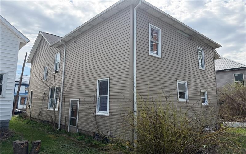 434 Center Ave, Somerset, 15501, 4 Bedrooms Bedrooms, ,2 BathroomsBathrooms,Residential,For Sale,Center Ave,1747843