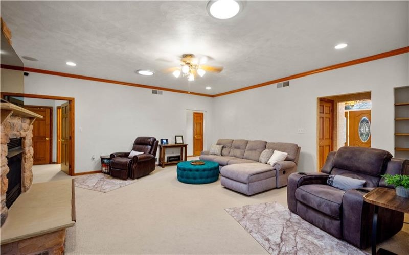 117 Clare Dr, Perryopolis, 15473, 4 Bedrooms Bedrooms, 10 Rooms Rooms,3.1 BathroomsBathrooms,Residential,For Sale,Clare Dr,1749633