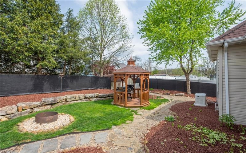 117 Clare Dr, Perryopolis, 15473, 4 Bedrooms Bedrooms, 10 Rooms Rooms,3.1 BathroomsBathrooms,Residential,For Sale,Clare Dr,1749633